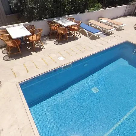 Lejlighedshotel Deniz *